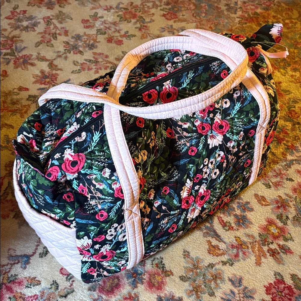 TRADED Large duffle bag